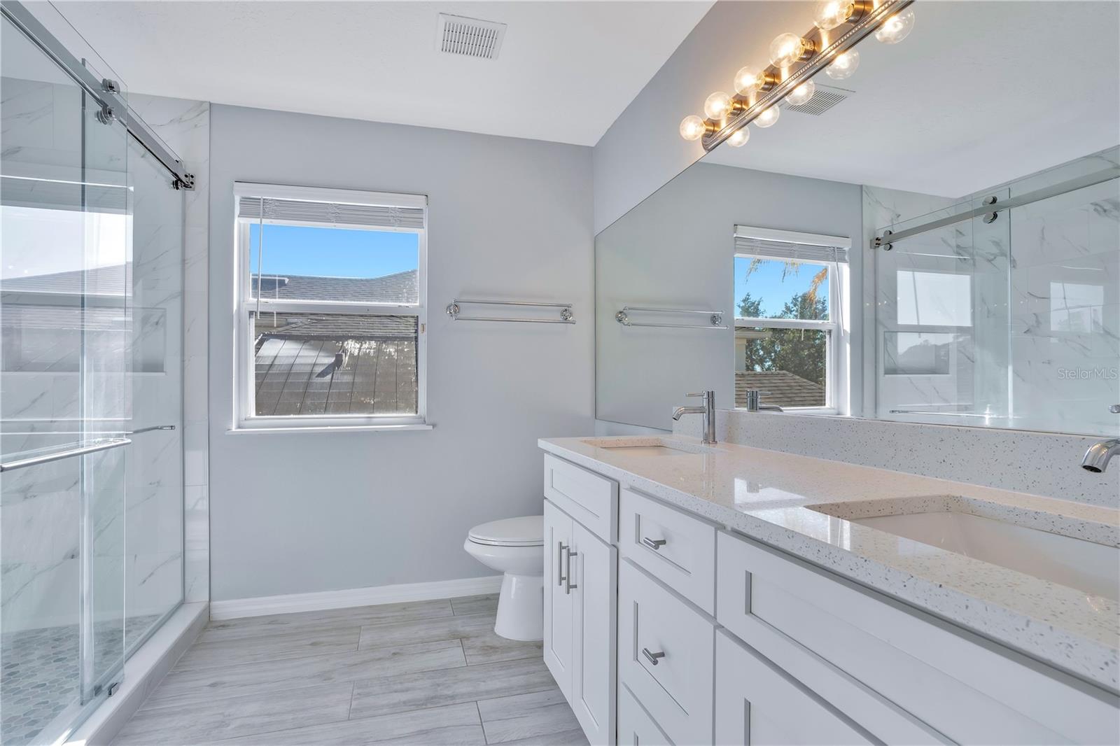 Image 34 of 80 For 14046 Fox Glove Street