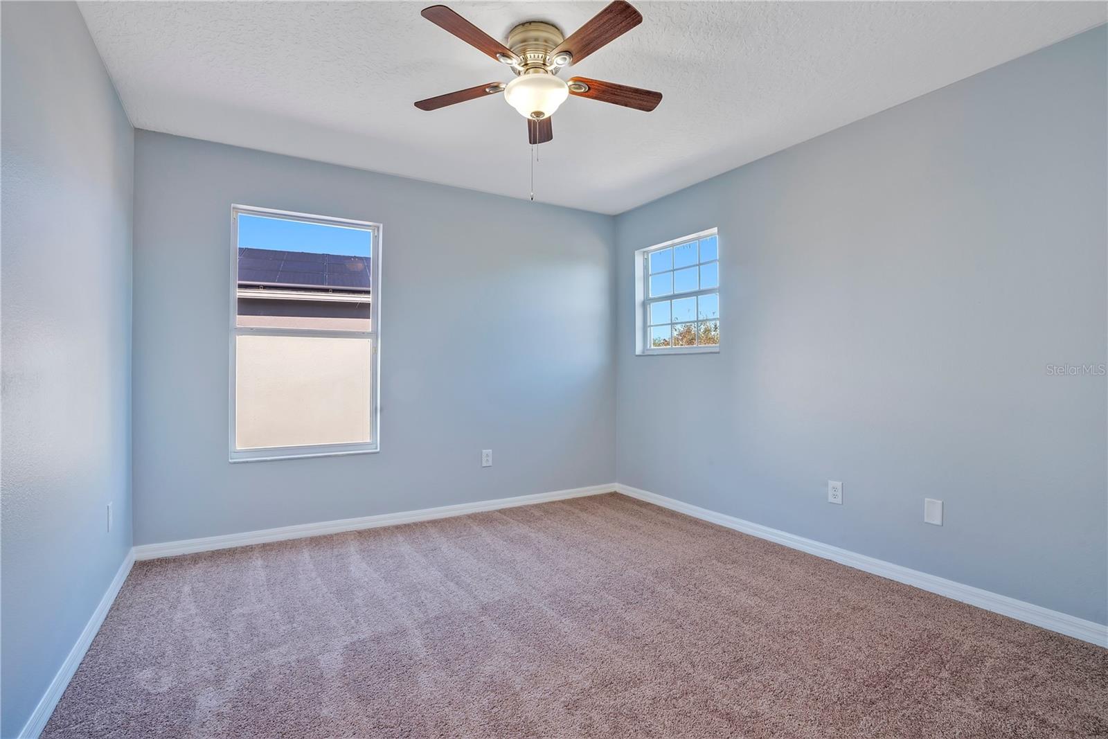 Image 36 of 80 For 14046 Fox Glove Street