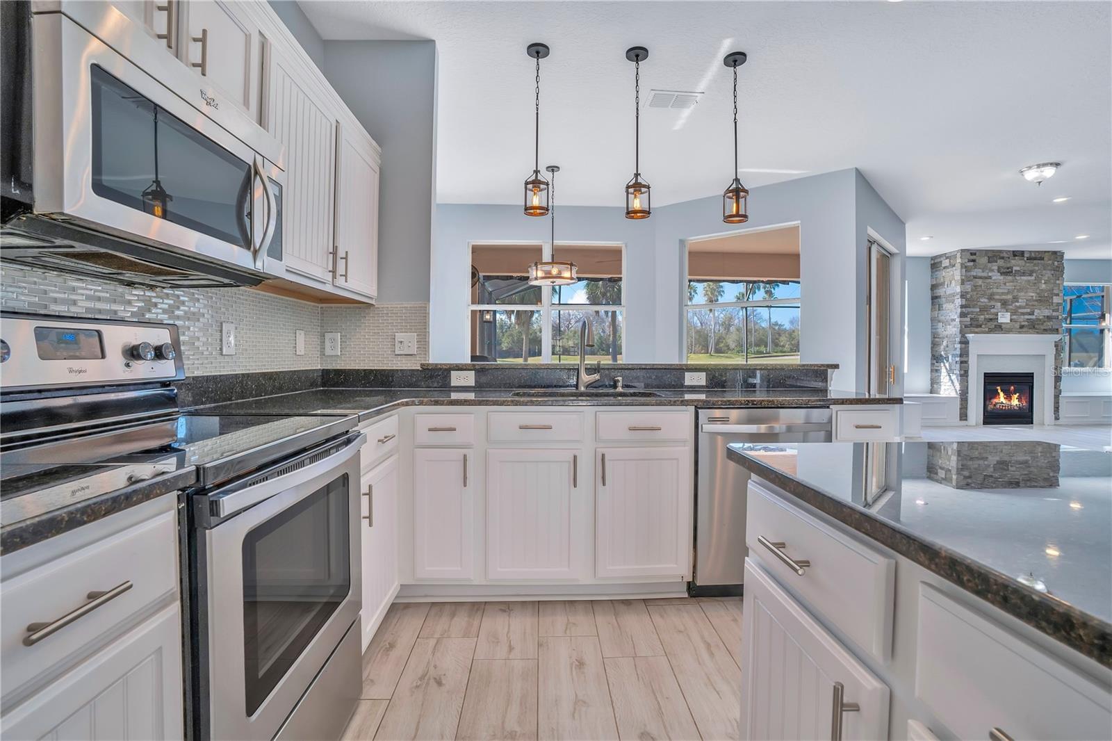 Image 5 of 80 For 14046 Fox Glove Street