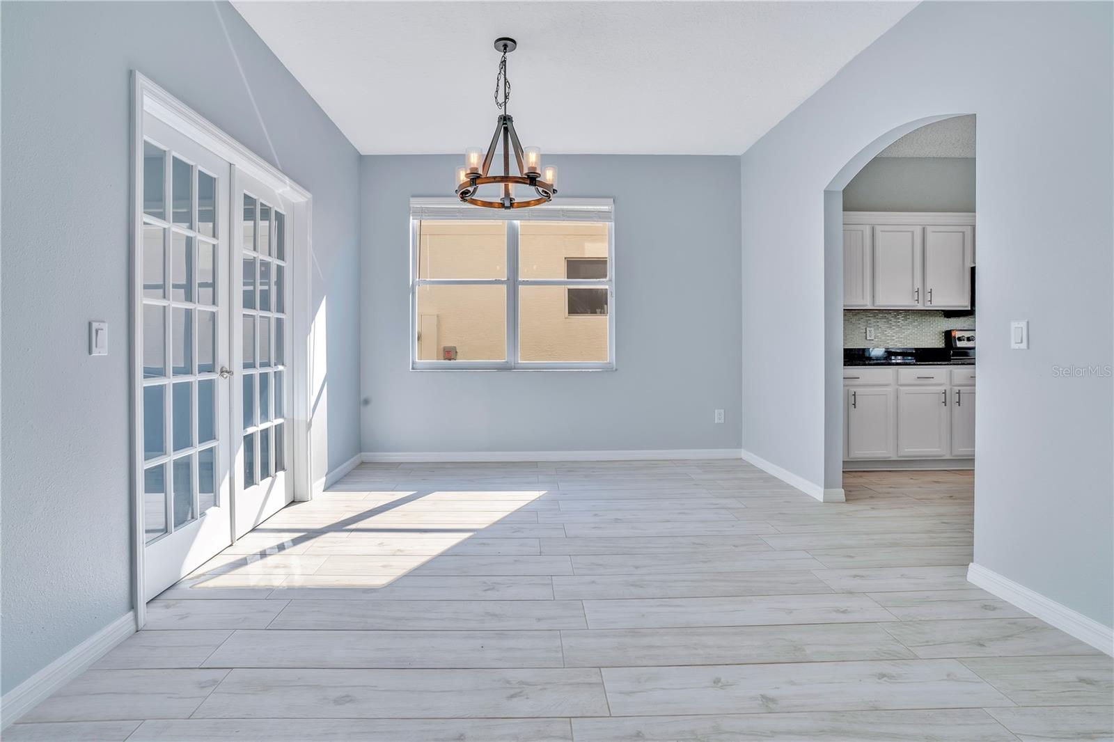 Image 6 of 80 For 14046 Fox Glove Street