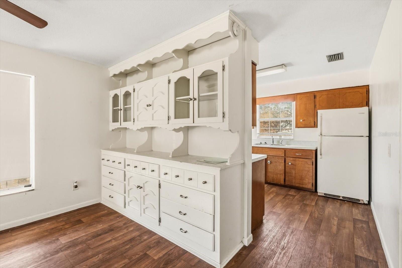 Image 32 of 61 For 703 & 705 Cleveland Avenue