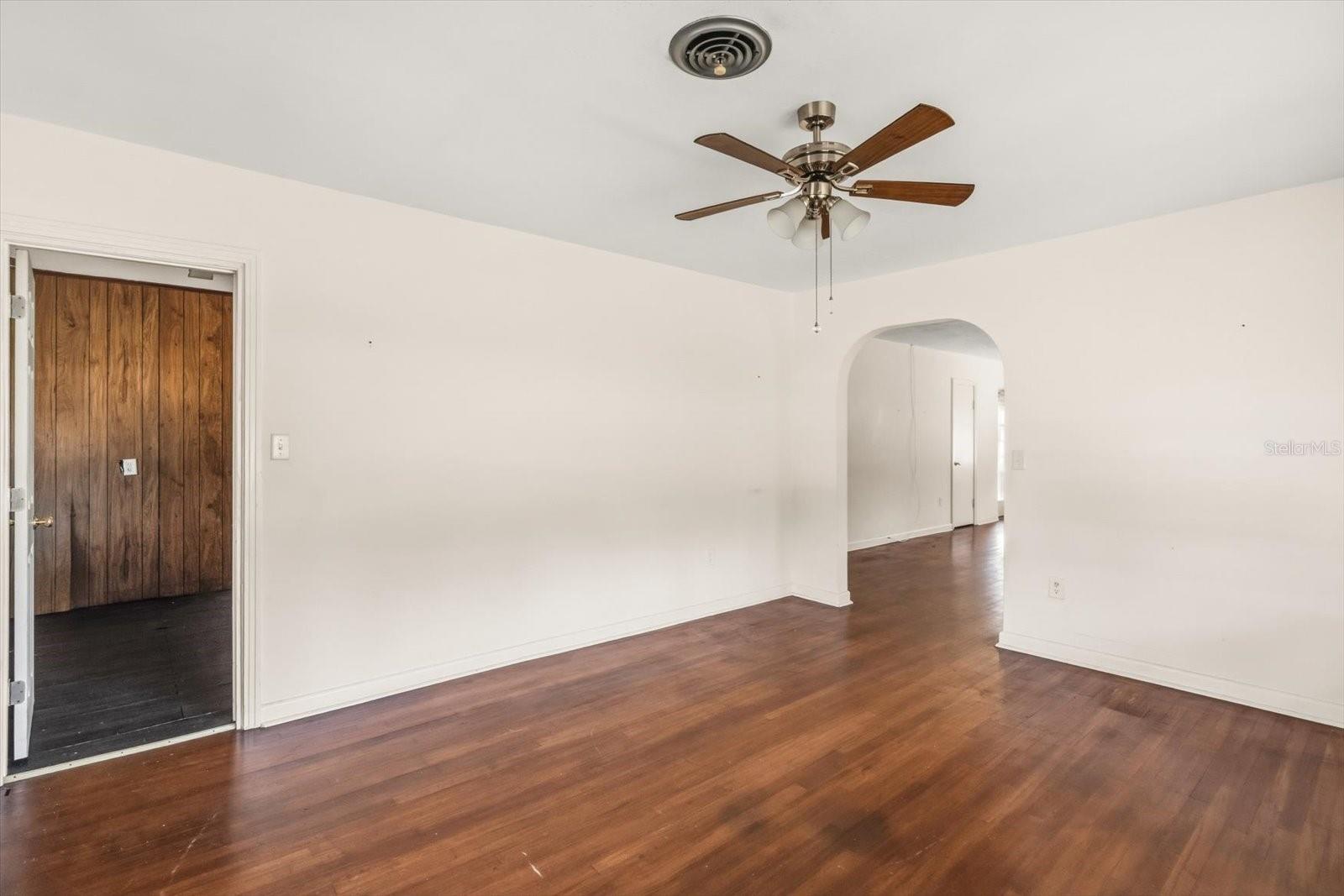 Image 5 of 61 For 703 & 705 Cleveland Avenue