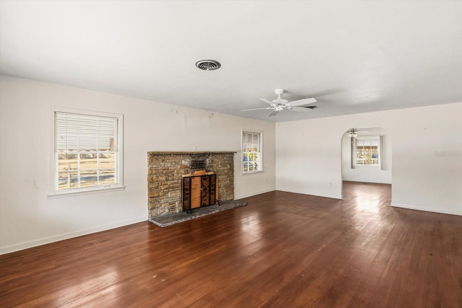 Image 6 of 61 For 703 & 705 Cleveland Avenue