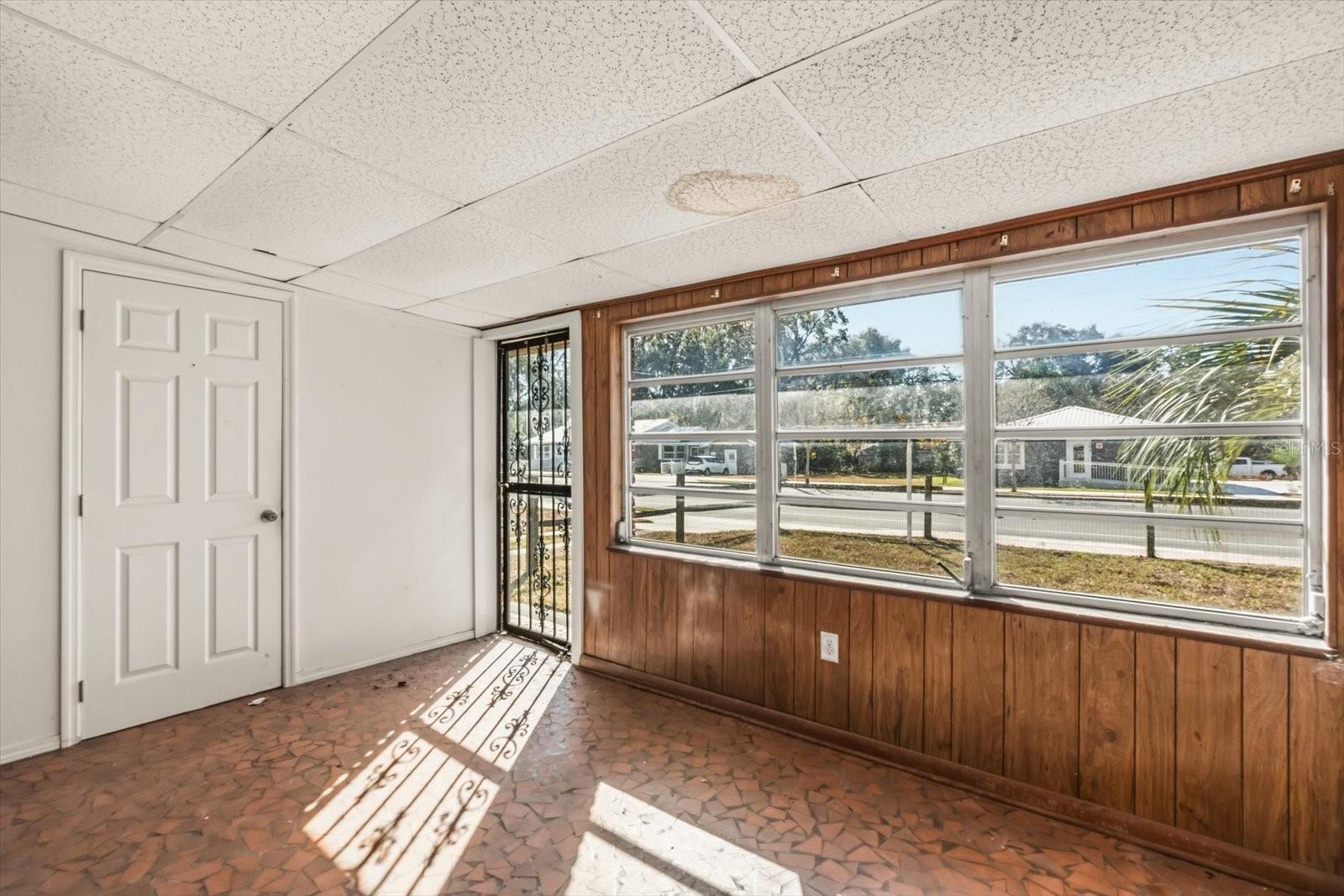 Image 8 of 61 For 703 & 705 Cleveland Avenue