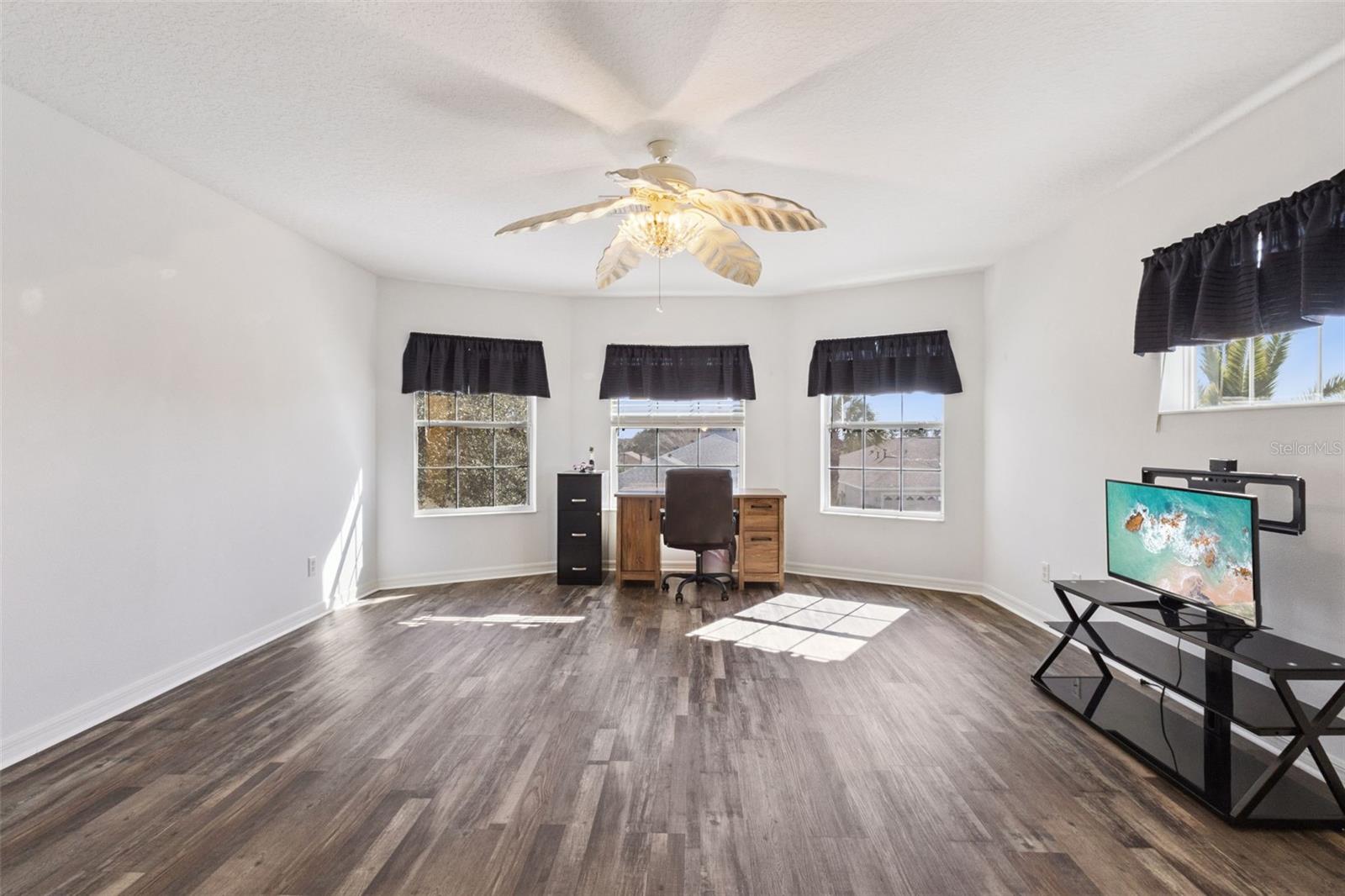 Image 20 of 24 For 5964 Brittania Boulevard