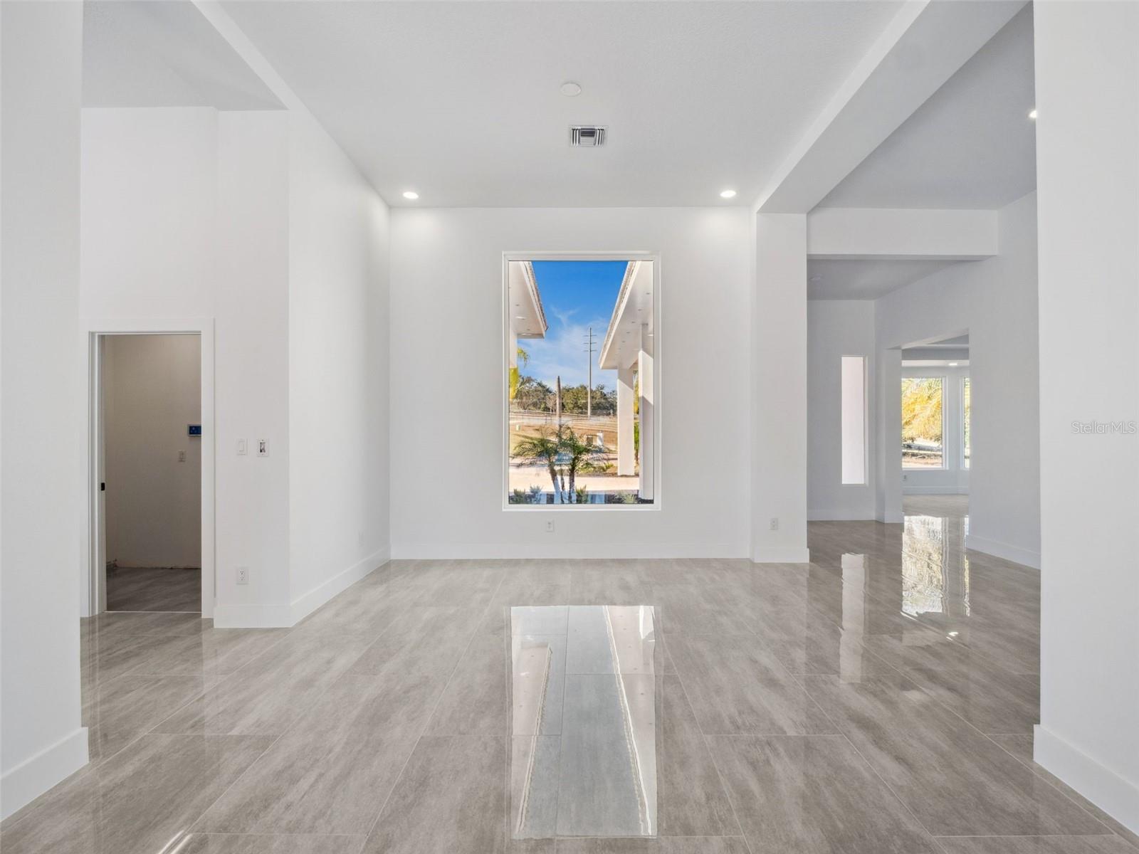 Image 11 of 60 For 17850 Coralwood Lane