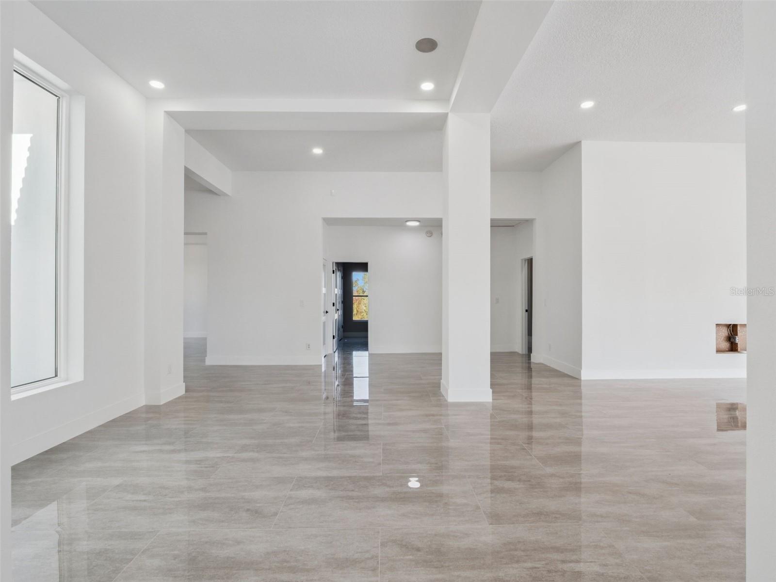 Image 19 of 60 For 17850 Coralwood Lane