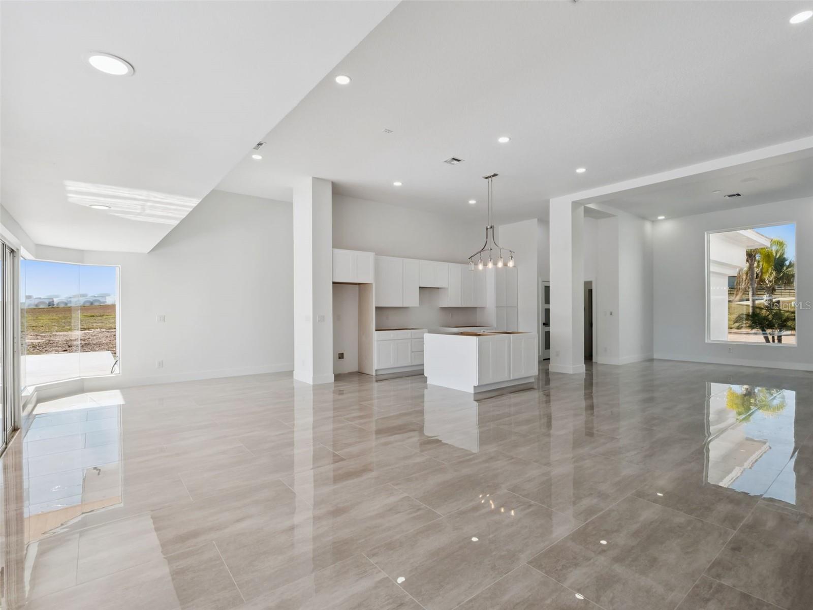 Image 21 of 60 For 17850 Coralwood Lane