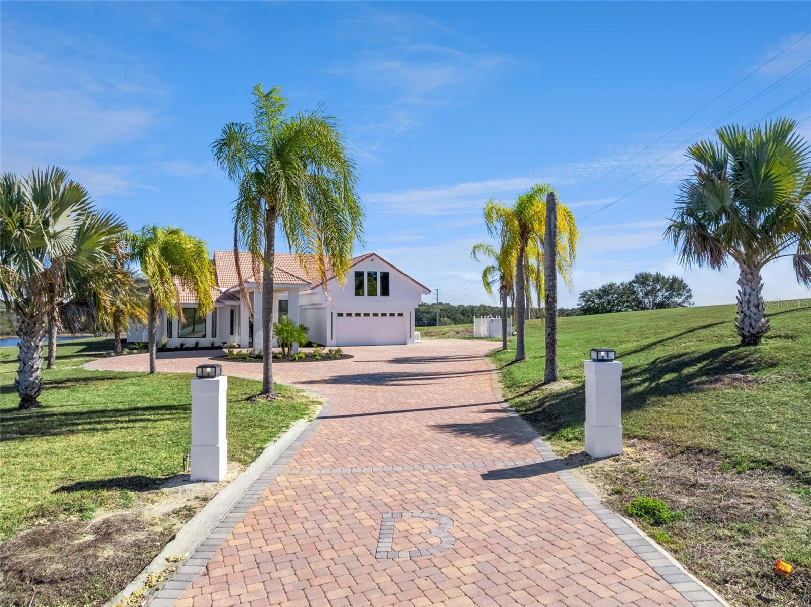 Image 5 of 60 For 17850 Coralwood Lane