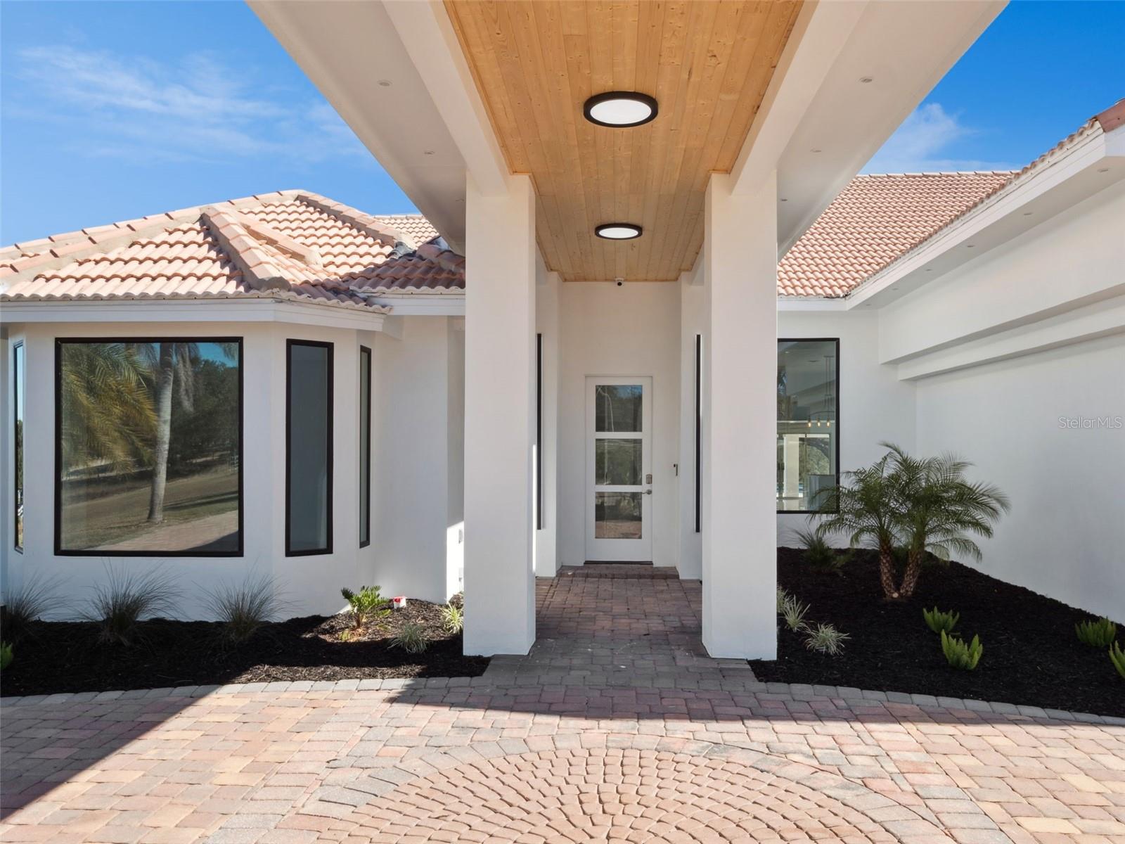 Image 9 of 60 For 17850 Coralwood Lane