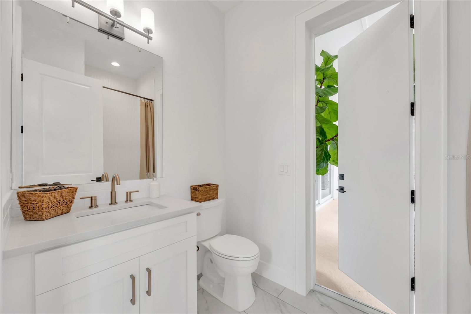 Image 21 of 58 For 906 Allendale Lane