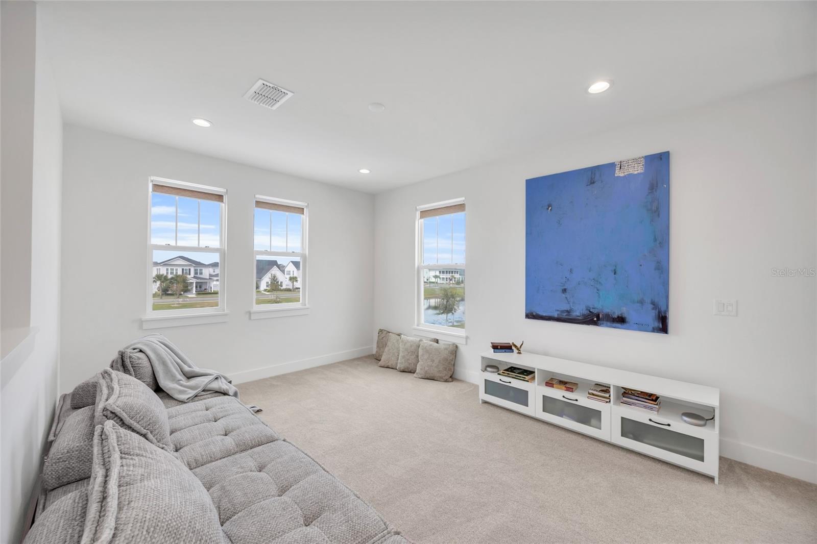 Image 23 of 58 For 906 Allendale Lane