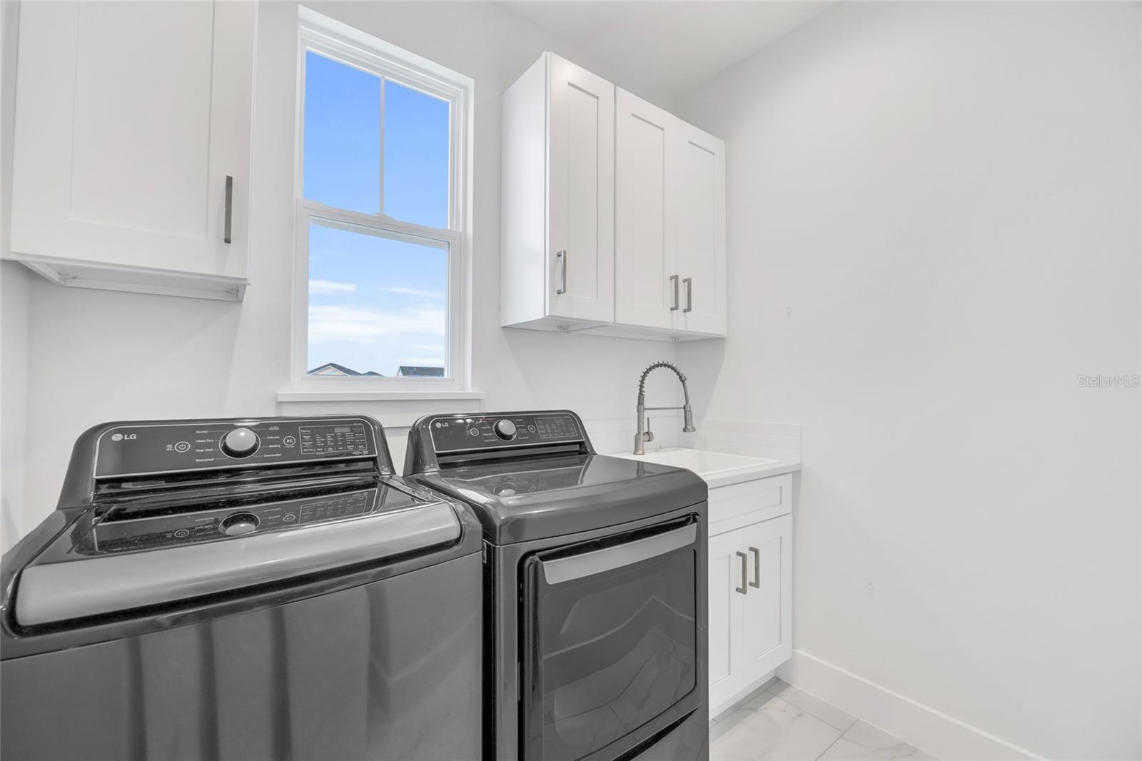 Image 33 of 58 For 906 Allendale Lane