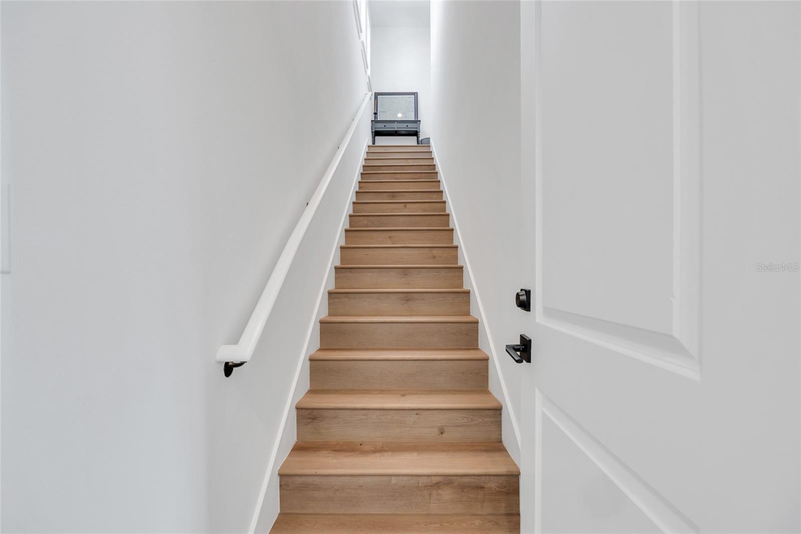 Image 36 of 58 For 906 Allendale Lane