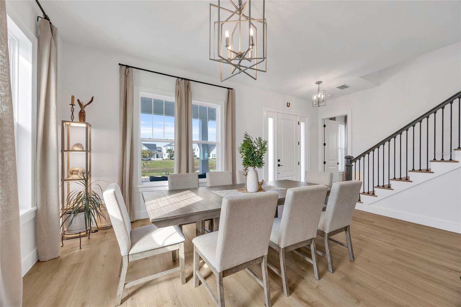 Image 8 of 58 For 906 Allendale Lane