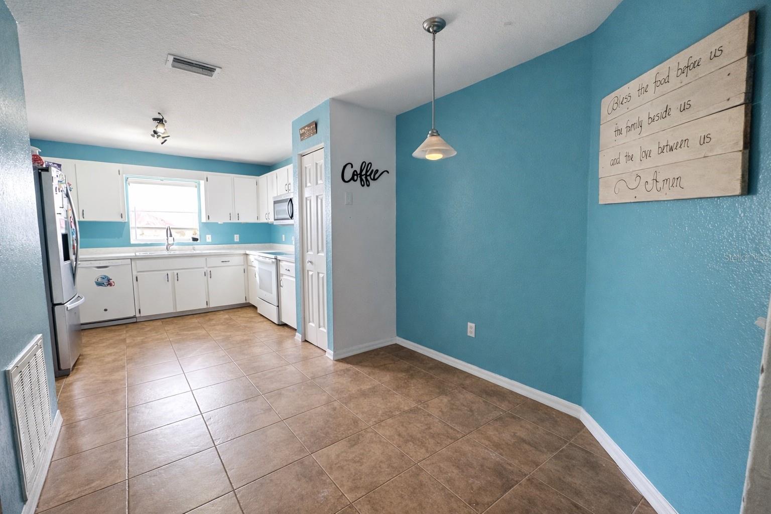 Image 6 of 19 For 2329 South Avenue