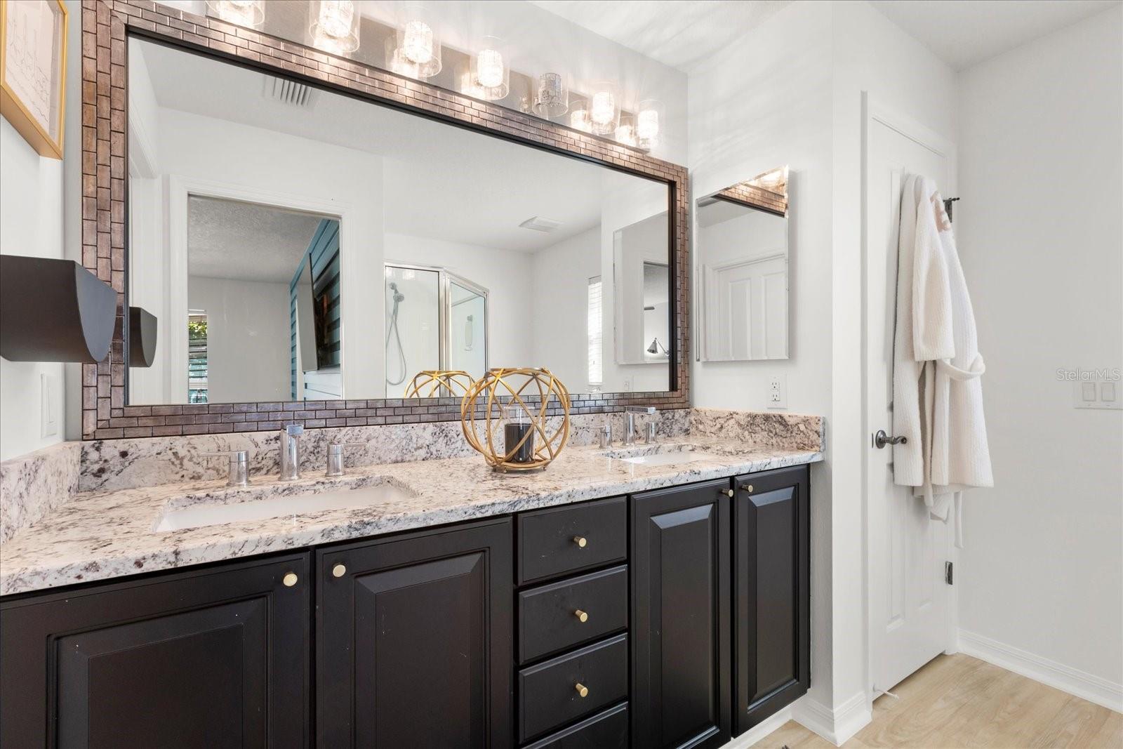 Image 14 of 33 For 8275 177th Winterthur Loop