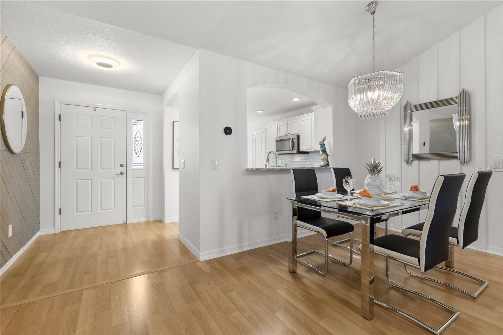 Image 2 of 33 For 8275 177th Winterthur Loop