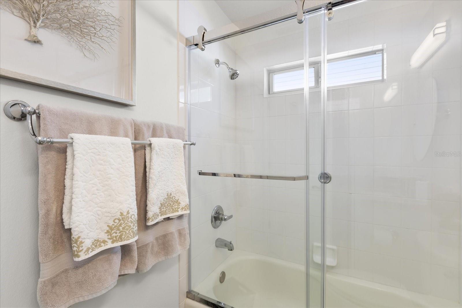 Image 20 of 33 For 8275 177th Winterthur Loop