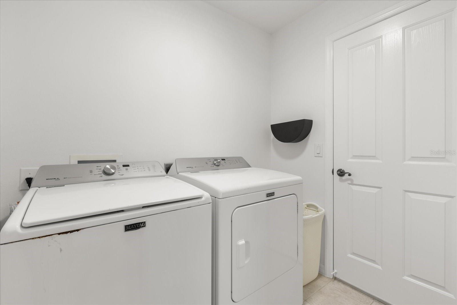 Image 28 of 33 For 8275 177th Winterthur Loop