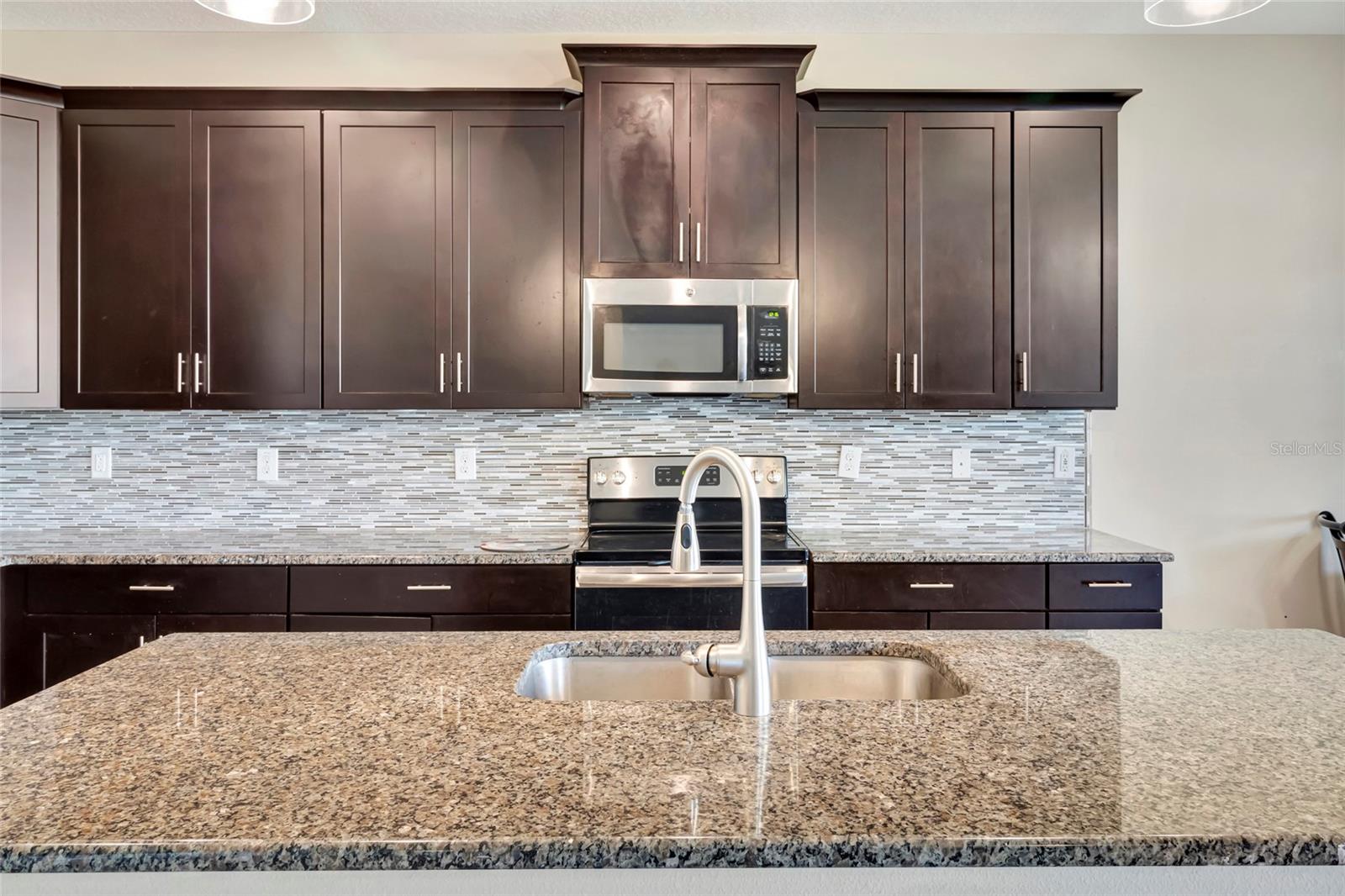 Image 6 of 46 For 4628 Cortland Drive