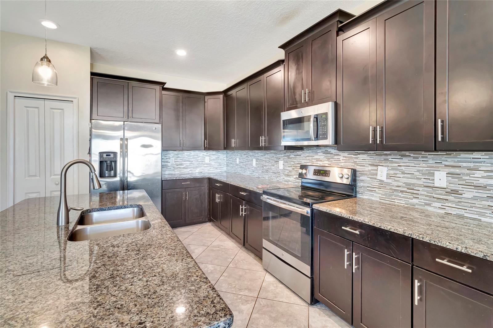 Image 7 of 46 For 4628 Cortland Drive