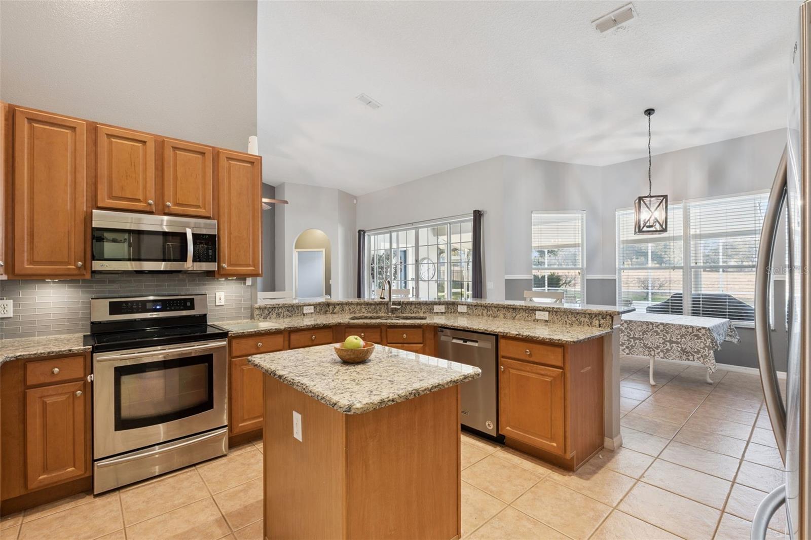 Image 12 of 45 For 3652 Rochelle Lane