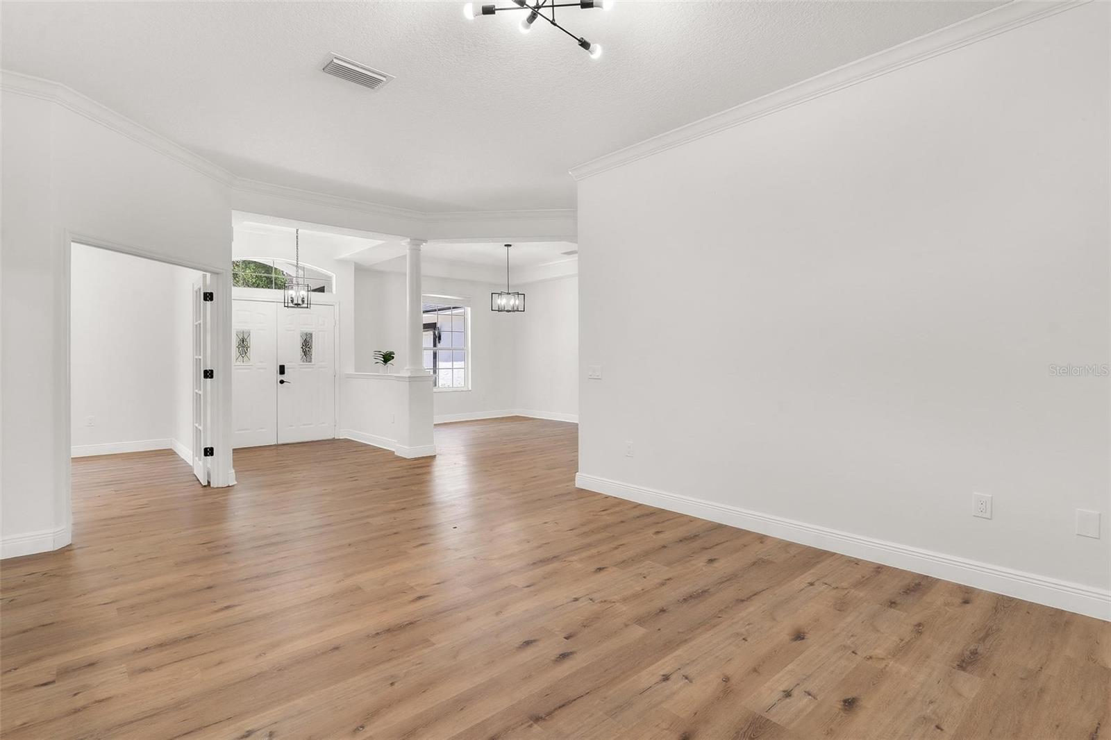 Image 11 of 43 For 39634 Harbor Hills Blvd Boulevard