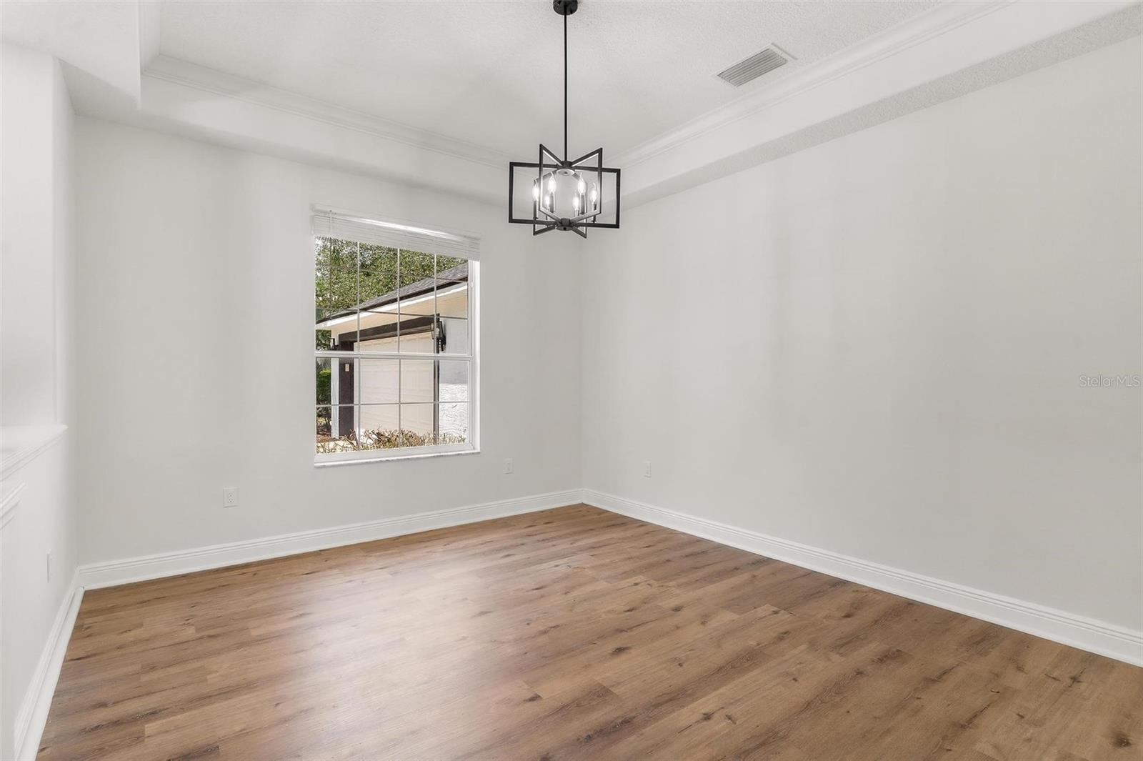 Image 13 of 43 For 39634 Harbor Hills Blvd Boulevard