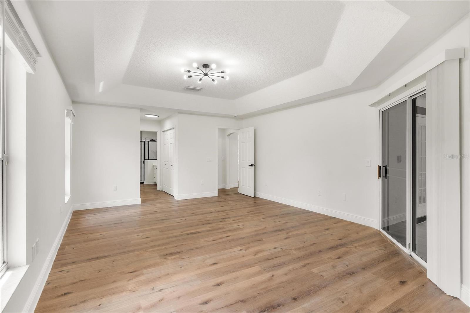 Image 25 of 43 For 39634 Harbor Hills Blvd Boulevard