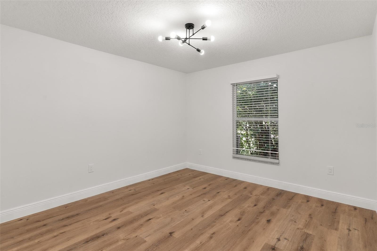 Image 35 of 43 For 39634 Harbor Hills Blvd Boulevard