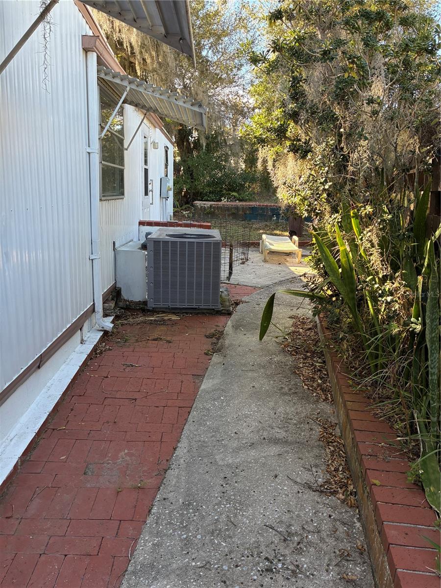 Image 3 of 12 For 3896 Picciola Road 213