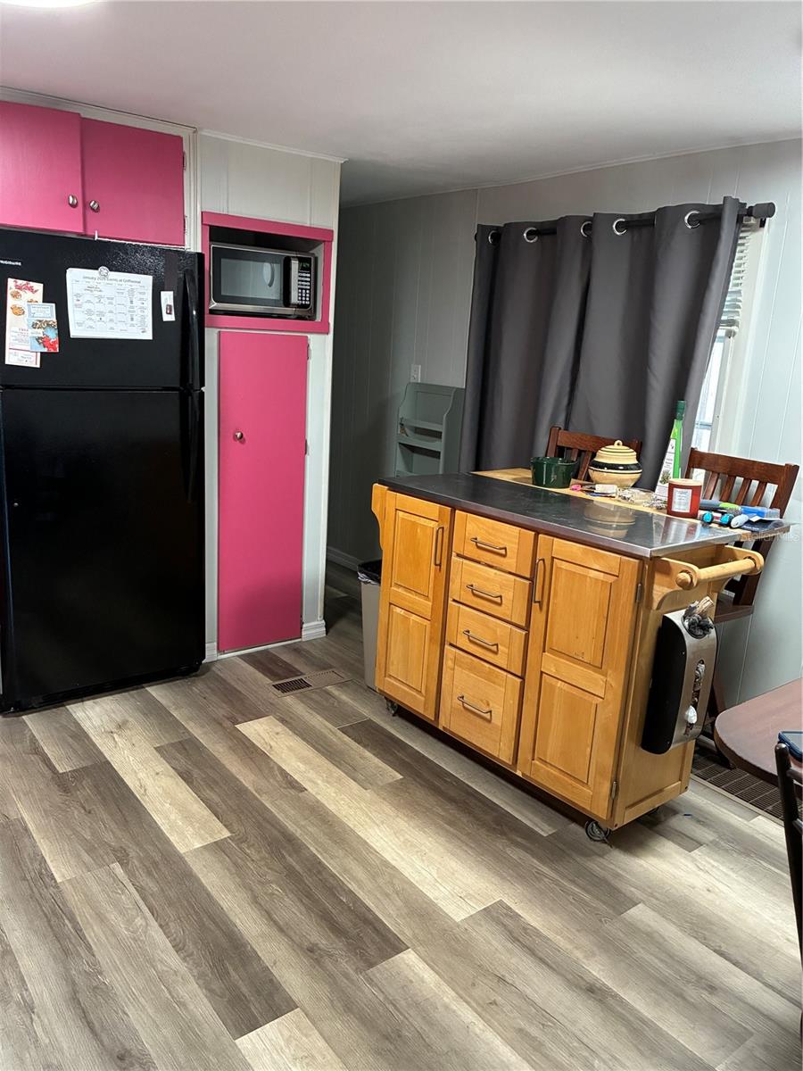 Image 4 of 12 For 3896 Picciola Road 213