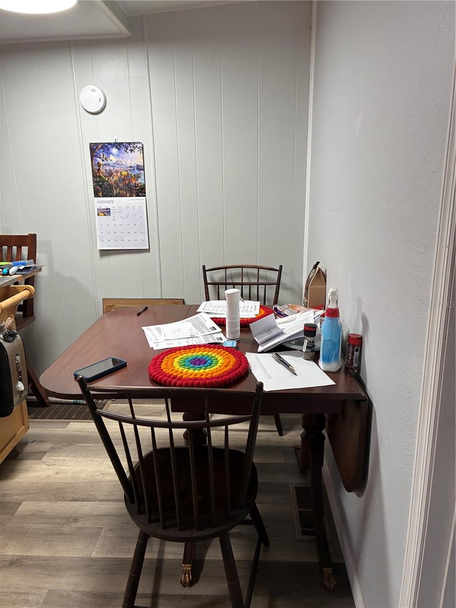 Image 5 of 12 For 3896 Picciola Road 213