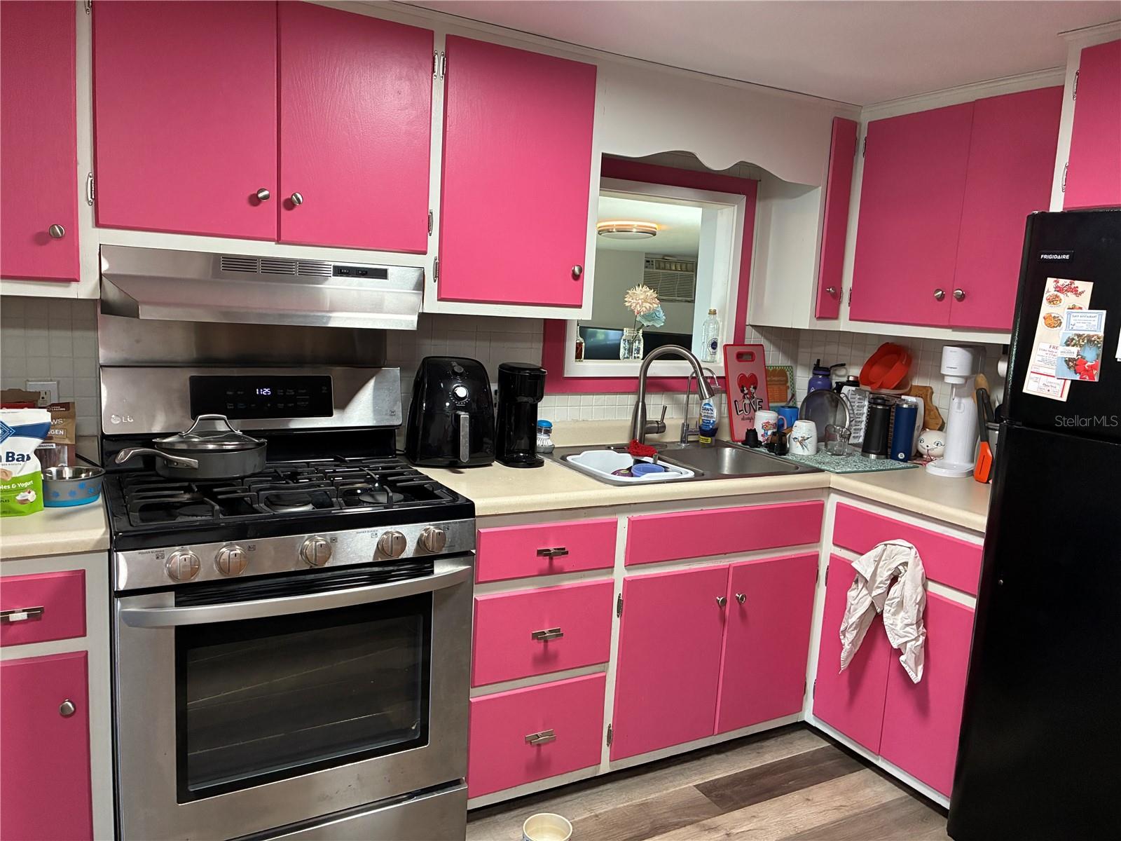 Image 6 of 12 For 3896 Picciola Road 213