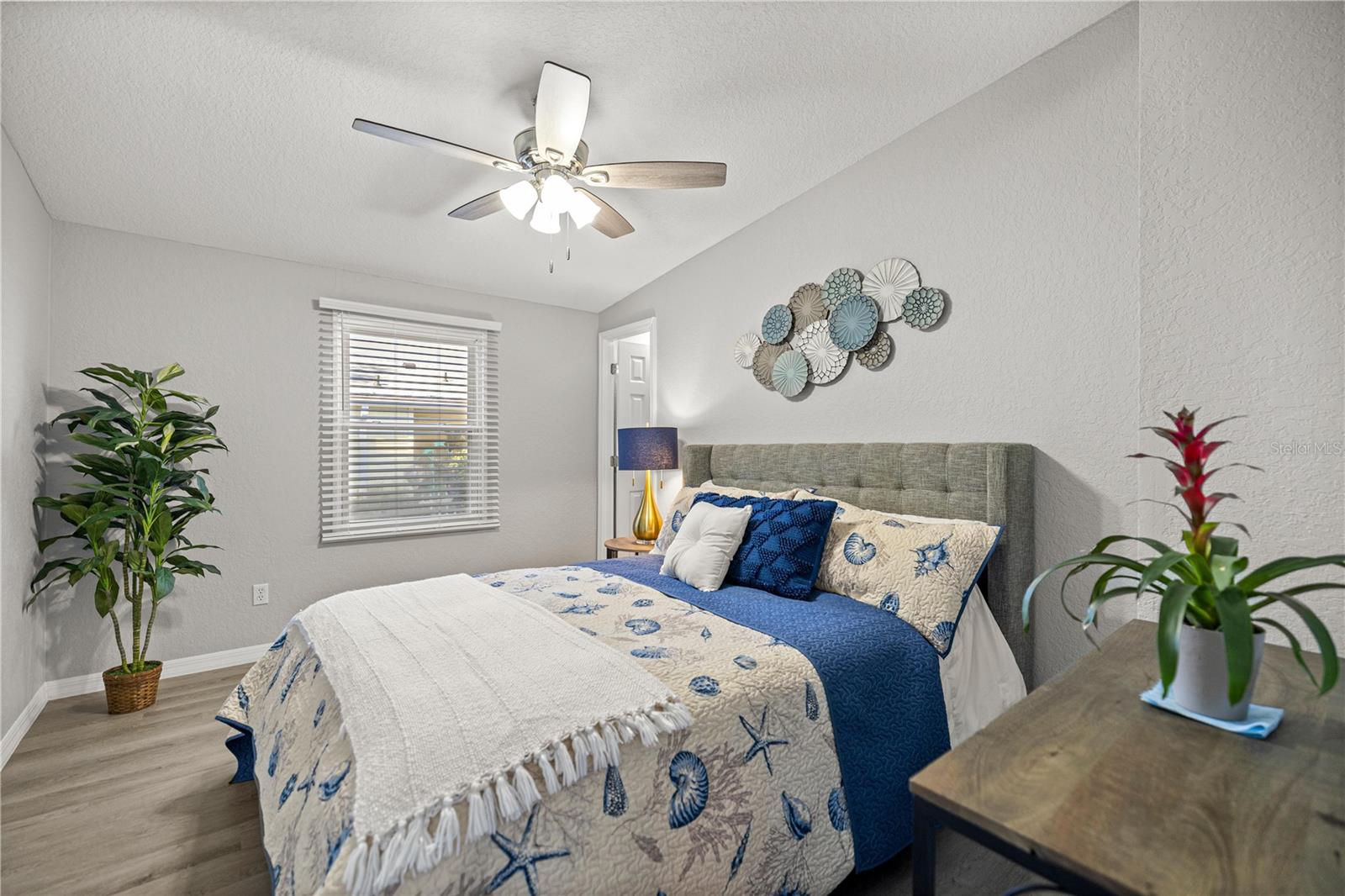 Image 12 of 30 For 814 Orchid Street