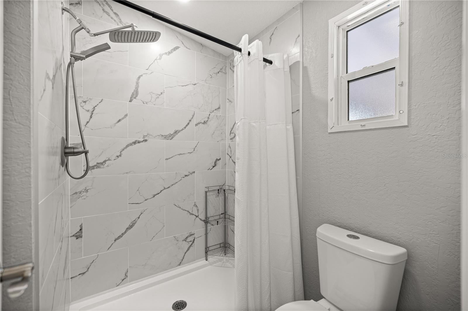 Image 18 of 30 For 814 Orchid Street