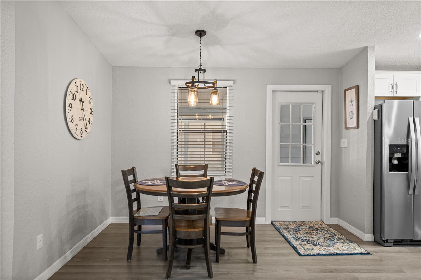 Image 6 of 30 For 814 Orchid Street