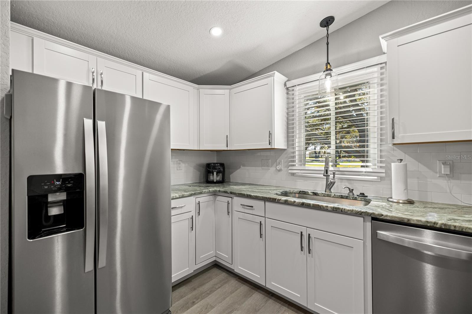 Image 8 of 30 For 814 Orchid Street