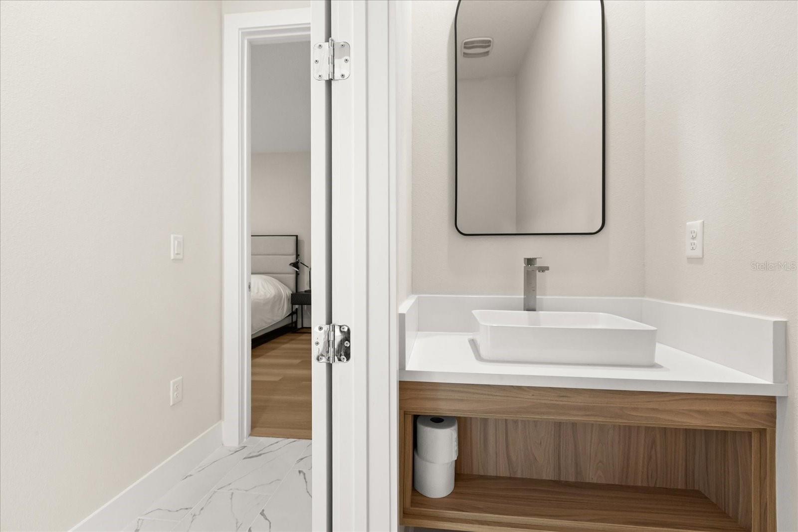 Image 20 of 57 For 16009 Vetta Drive