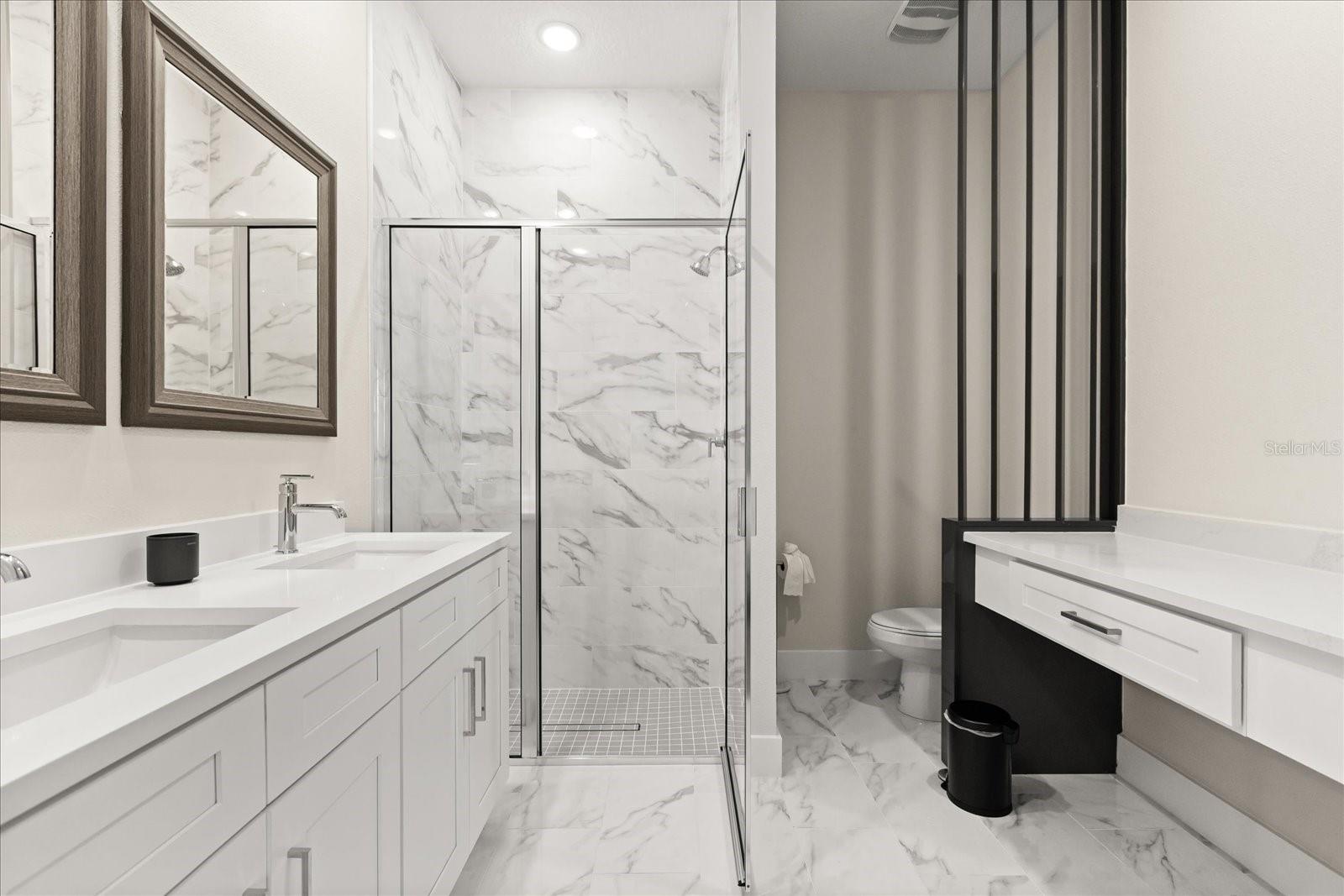 Image 23 of 57 For 16009 Vetta Drive