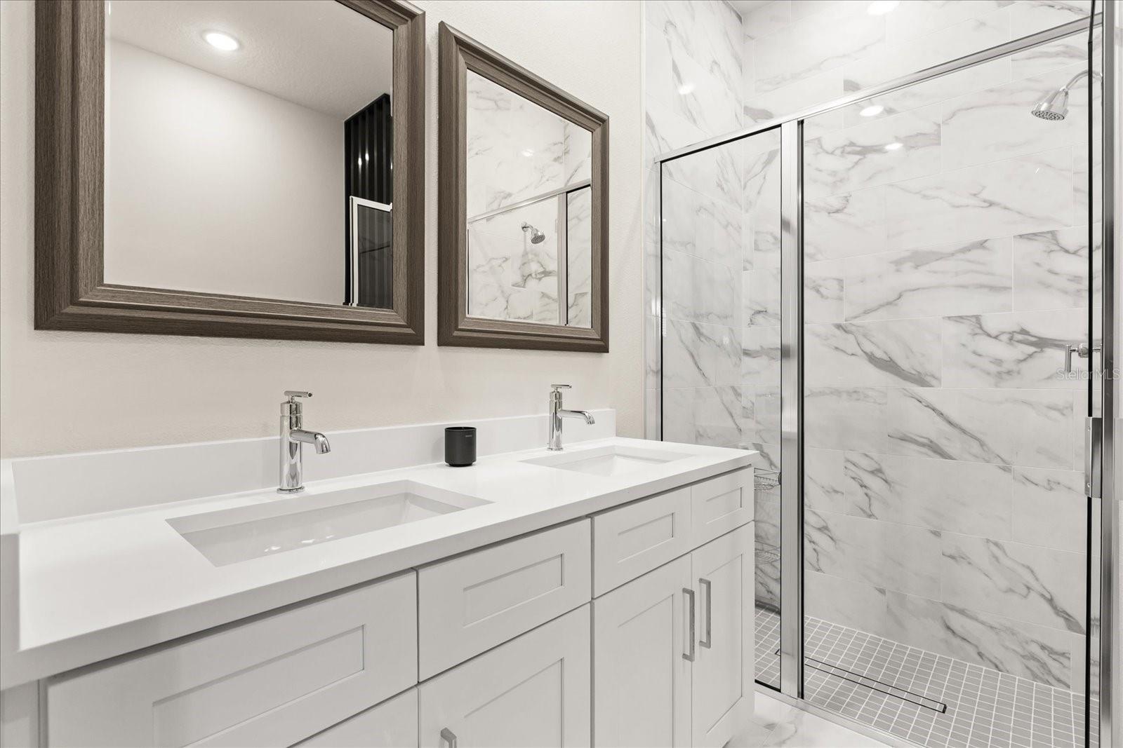 Image 24 of 57 For 16009 Vetta Drive