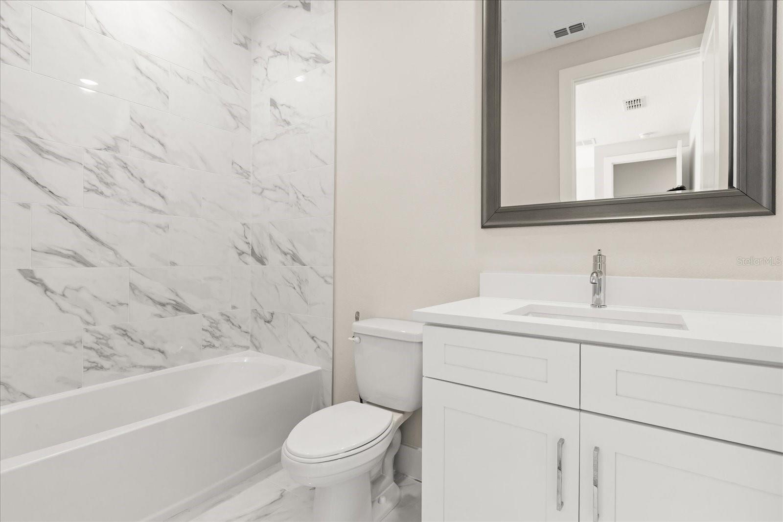 Image 37 of 57 For 16009 Vetta Drive