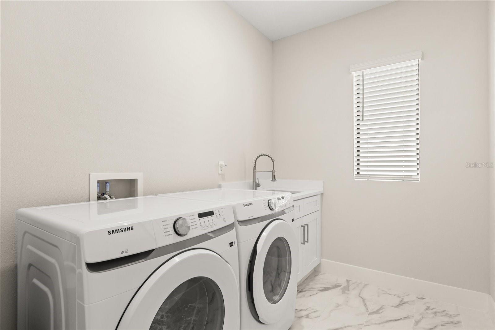 Image 40 of 57 For 16009 Vetta Drive