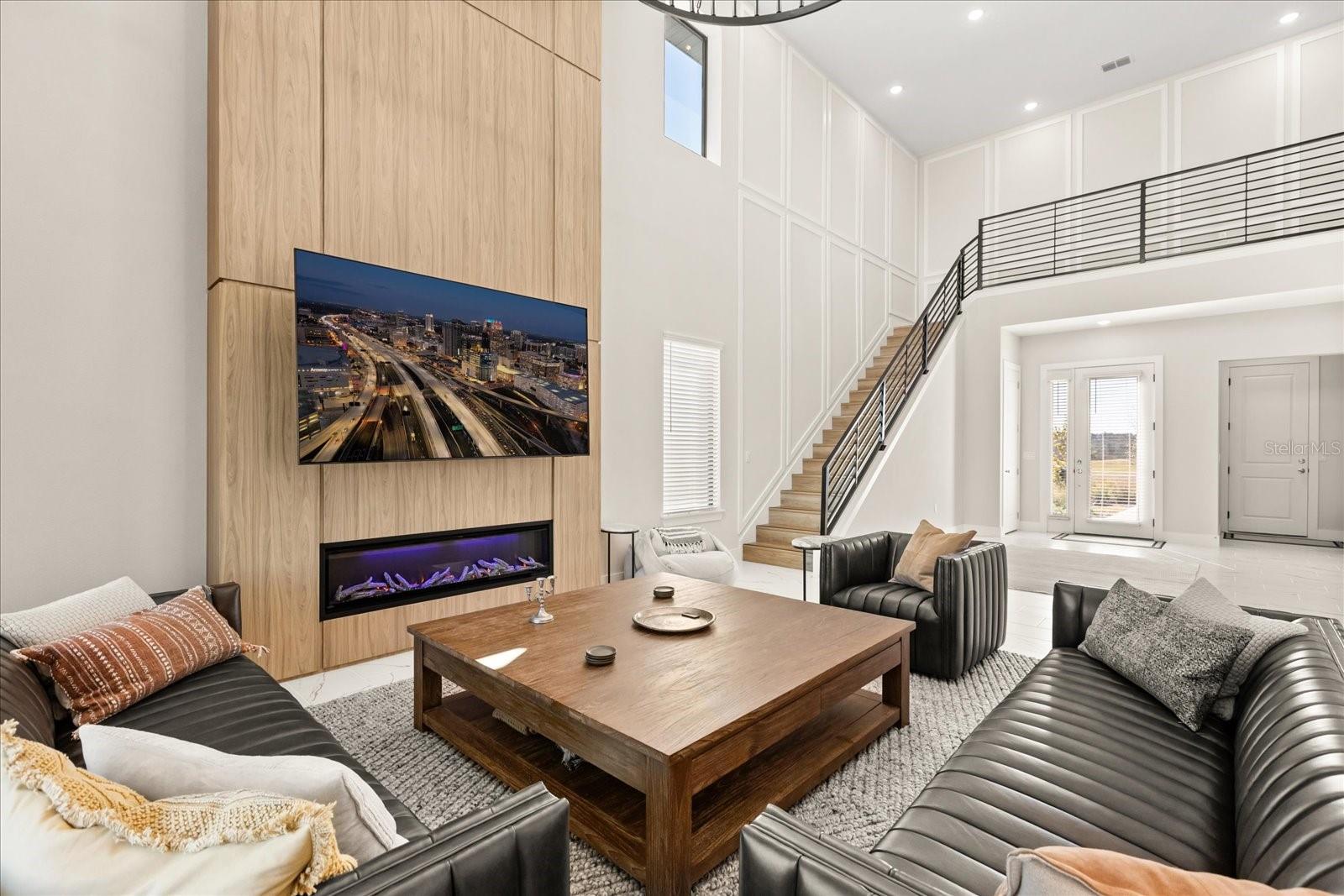 Image 9 of 57 For 16009 Vetta Drive