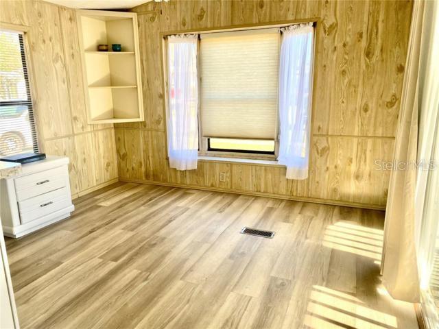 Image 5 of 25 For 610 Cottage Park Lane