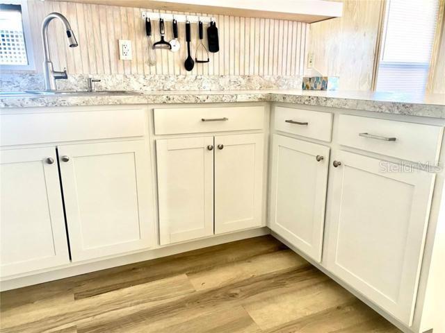 Image 9 of 25 For 610 Cottage Park Lane