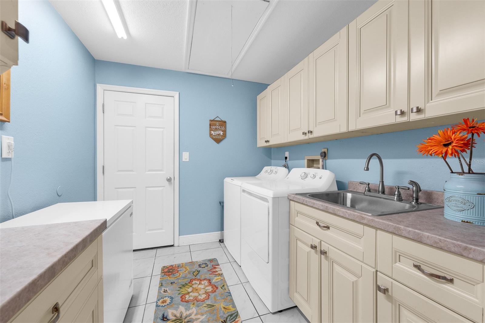 Image 22 of 68 For 3848 Topsail Trail