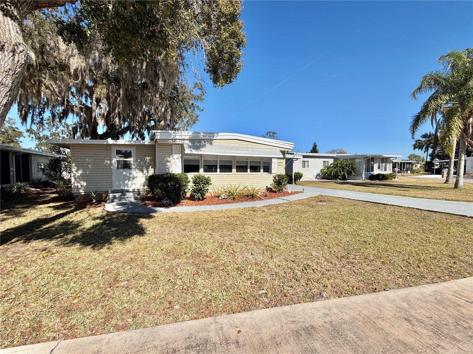 Details for 103 Tamarisk Way, LEESBURG, FL 34748