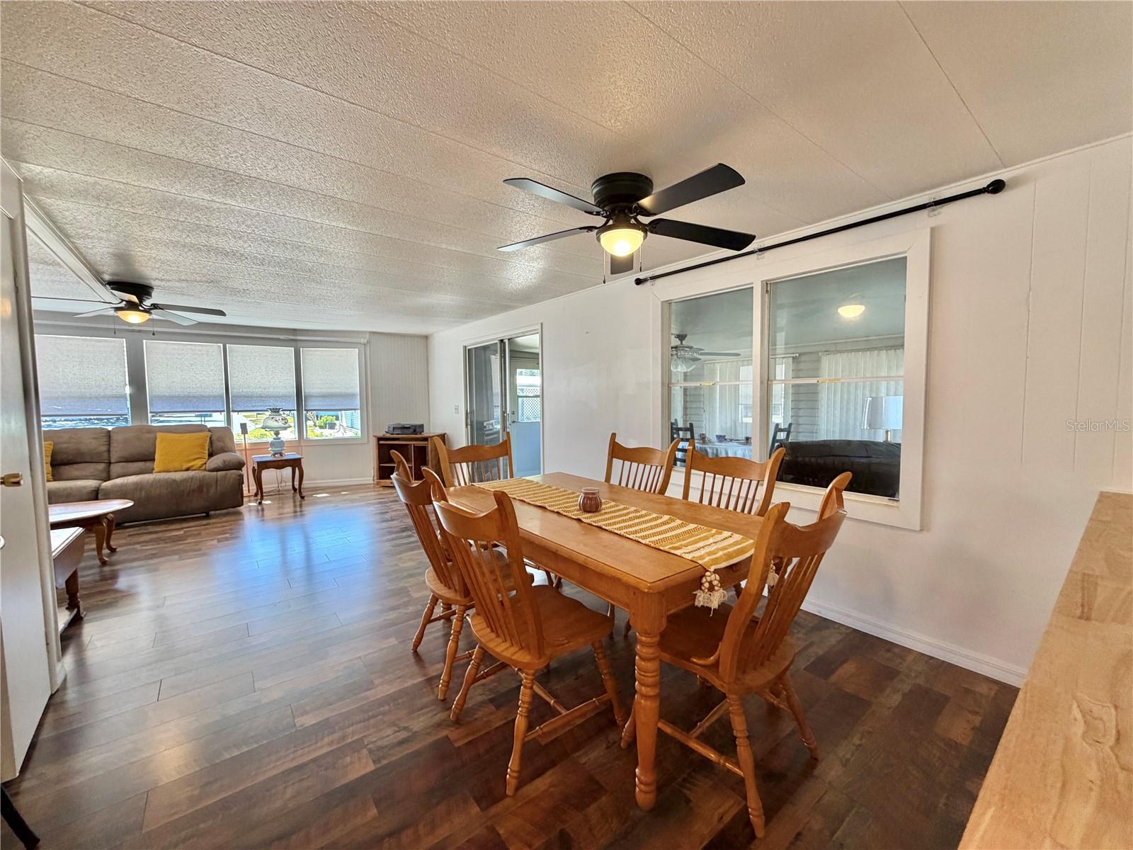 Image 4 of 73 For 103 Tamarisk Way